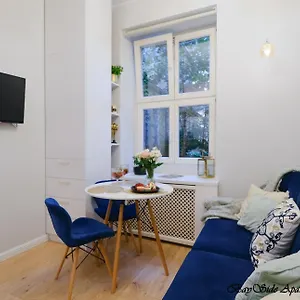  Apartment Bayside Center